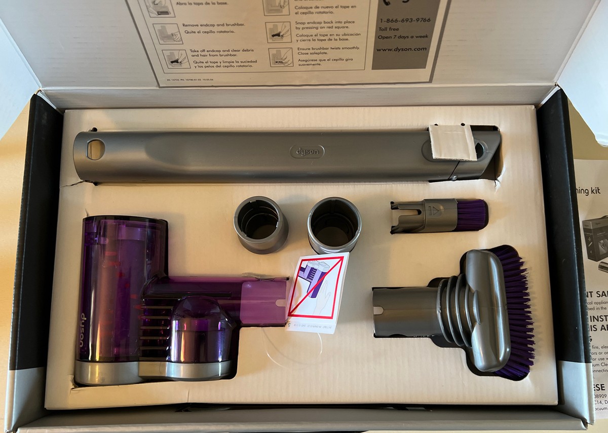 【新品未開封】Dyson Detail Cleaning Kit 新品未開封 Dyson detail cleaning kit - メルカリ