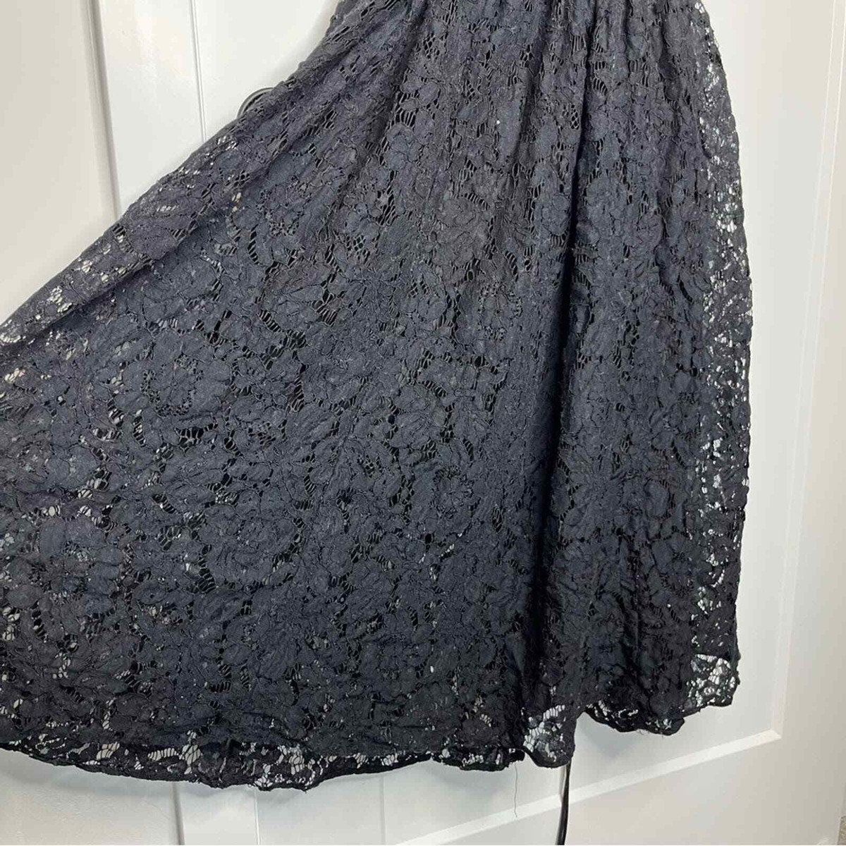 Fame & Partners Dark Romance Black Lace Midi Formal Dress Size 2 | eBay Fame & Partners Dark Romance Black Lace Midi Formal Dress Size 2 | eBay