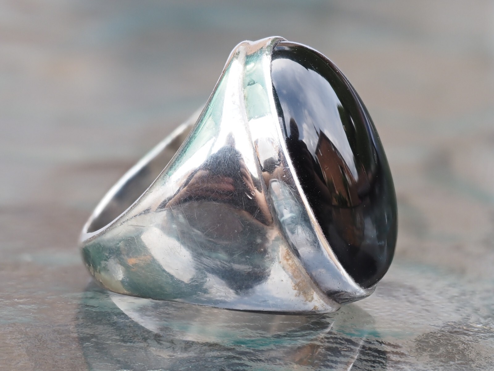 Photo 2 of Large Sterling Silver Black Stone Ring Size N, R289