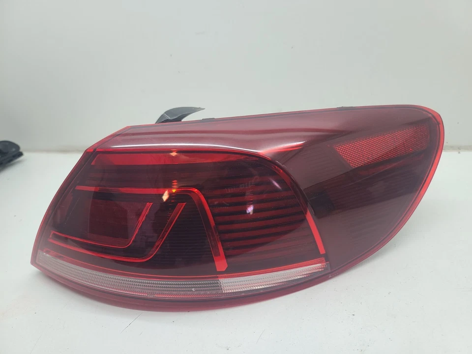 2013-2017 VOLKSWAGEN CC LANTERNA TRASEIRA DIREITA PASSAGEIRO LÂMPADA DE FREIO LED FABRICANTE DE EQUIPAMENTO ORIGINAL - Imagem 2 de 4