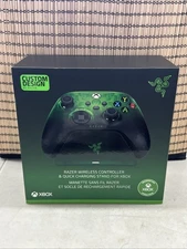 RAZER WIRELESS CONTROLLER & QUICK CHARGING STAND FOR XBOX Sealed