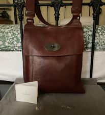 VGC Mulberry OXBLOOD LARGE ANTONY & Gunmetal Messenger Bag in NVT  & Dustbag