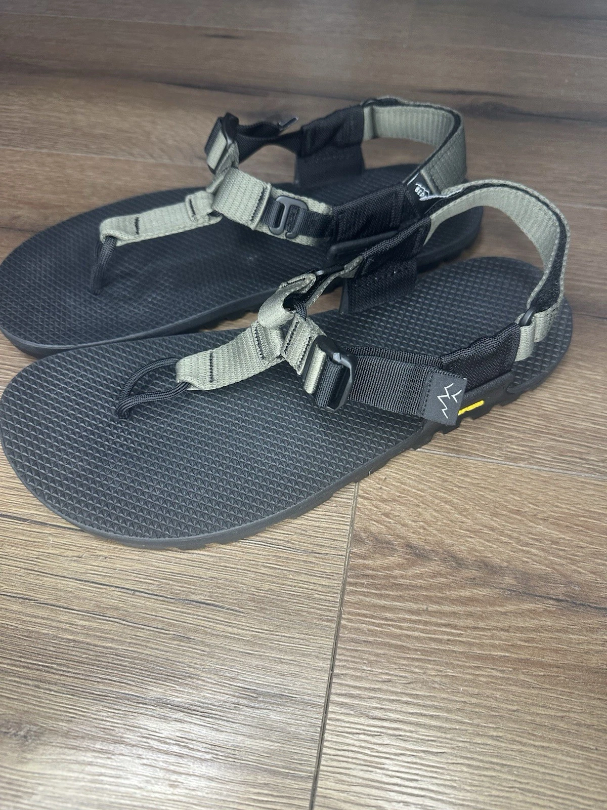 Bedrock Sandals Men’s 9 Women’s 10
Opens in a new window or tab