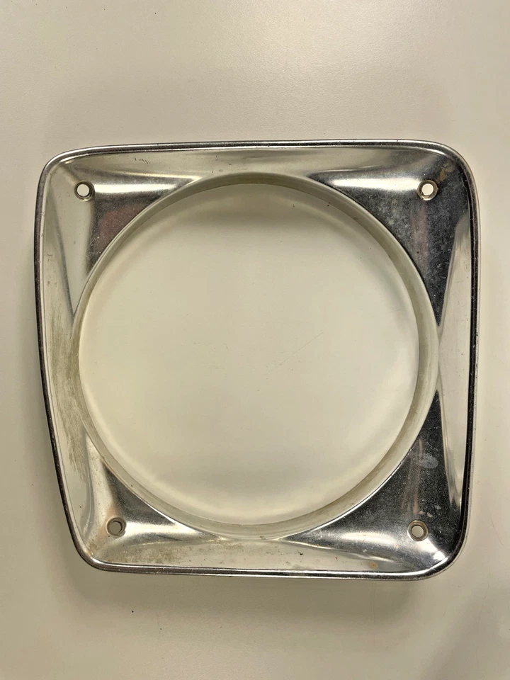 1972- 1976 Dodge Truck & Ramcharger Headlight Bezels 3494217-L & 3494216-R PAIR - Image 3 of 4