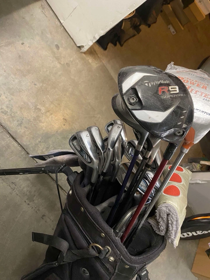 ¡¡¡OFERTA DE FIN DE SEMANA!!! Bolsa de golf con juego completo de hierros y otros palos Foto 2 de 3