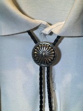 Silver metal Bolo Tie Vintage men Wedding Necklace Western Cowboy for men gift