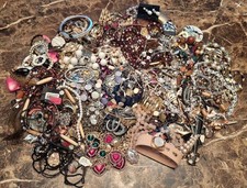 LOT OF LIGHTLY TANGLED MIXED JEWELRY - ALL GOOD - SOME NAMES - 6lbs 8oz