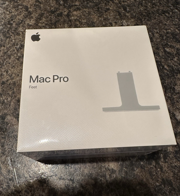 新品未開封　Apple Mac Pro Feet Kit Macデスクトップ