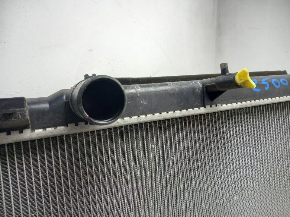 06-15 RADIADOR LEXUS IS350 3,5 L Foto 2 de 4