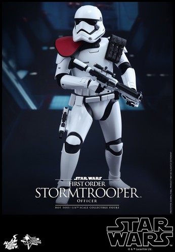 All-New Hot Toys 1/6 MMS334 Star Wars: The First Order Stormtrooper Officer - Picture 7 of 11