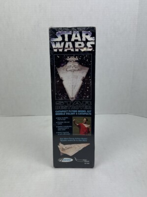 Estes Scifi Models Star Destroyer Star Wars Catapult Flying Model Kit NEW 1996