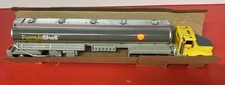 Shell Gasoline Oil 1994 Tanker Truck 18-Wheeler Working Headlights CC EDITION