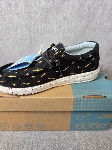 Hey Dude Wally Youth Kids 13 Slip On Shoes Black Flash Pattern Comfort NEW - Picture 7 of 11