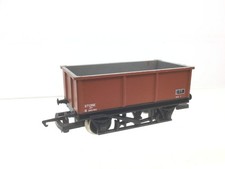 Hornby R239 OO Gauge BR Mineral Wagon B385760