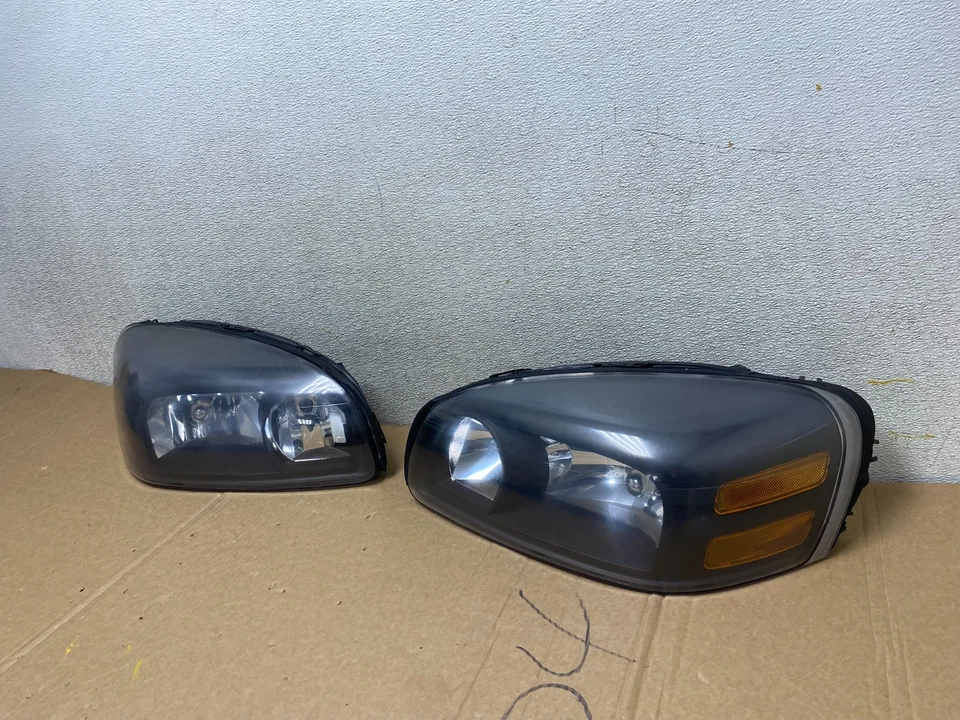 Faros izquierdo+derecho Pontiac Montana/Uplander 2005-2009 OEM U9755 DW Foto 2 de 4