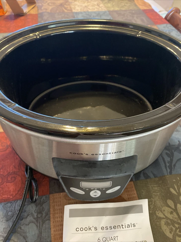 COOKS ESSENTIALS 6-QUART- PROGRAMMABLE SLOW COOKER- New- Never Used- Guaranteed  - Image 3 of 4
