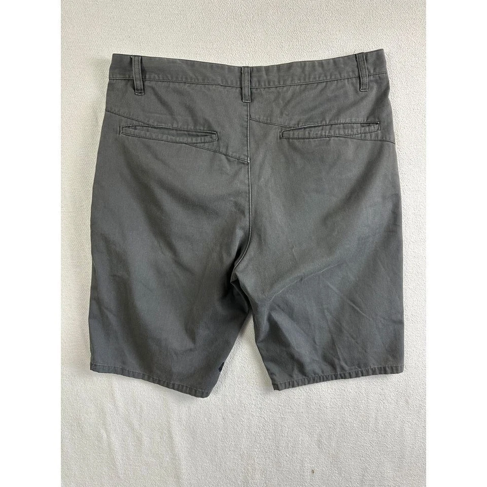 Volcom Short Men's Size 36 - Image 3 of 4