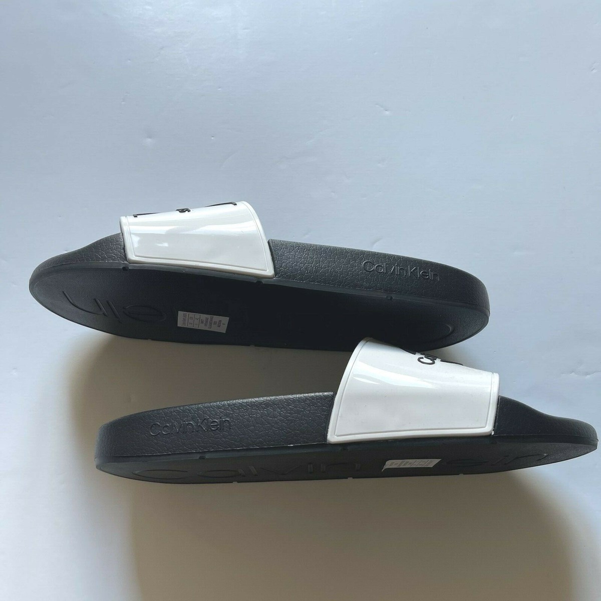 NWT Calvin Klein Jeans Men's Avett Monogram Logo Slide