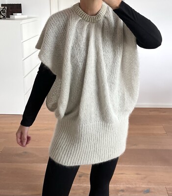 Loewe Strickpullover in hellem Salbeigrün, passt XS - M
