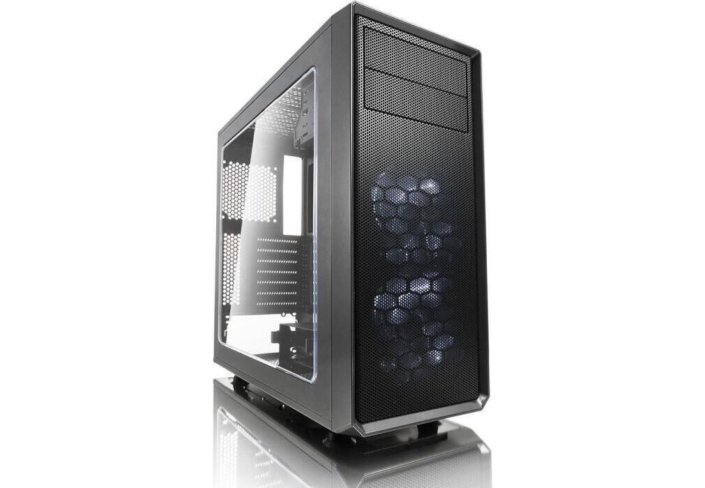 Фрактальный дизайн Focus G черный 11590₽