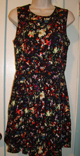 Gap Women's Abstract Floral Print Fit & Flare Sleeveless Dress Size 4