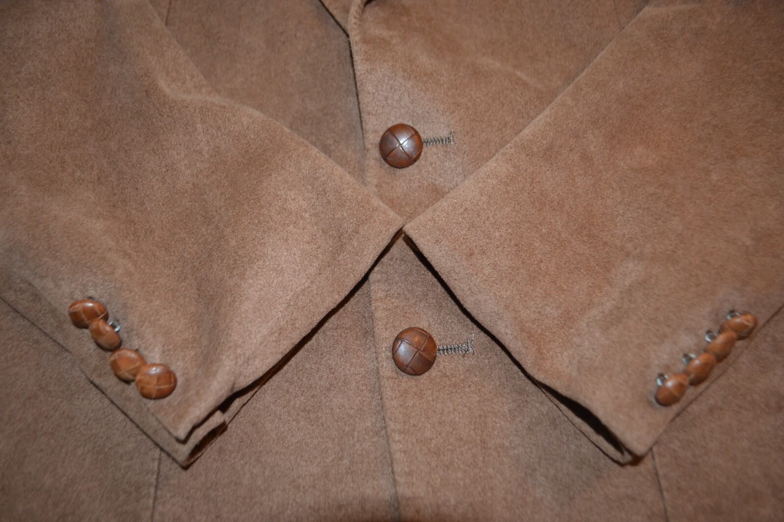 Valentino Uomo Men Leather Suede 2 Wooden Front Button Blazer Sz 40R thumbnail 10