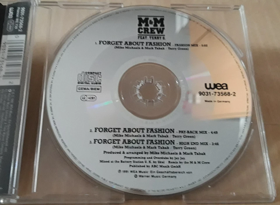 M & M CREW feat. TERRY G - Forget About Fashion - Maxi CD RAP Hip Hop RARE  - Bild 4 von 4