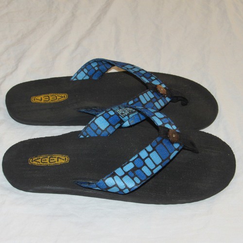 Keen Women Sz 7 Comfort Walking Flip Flop Thong Sandals Blue Geometric
