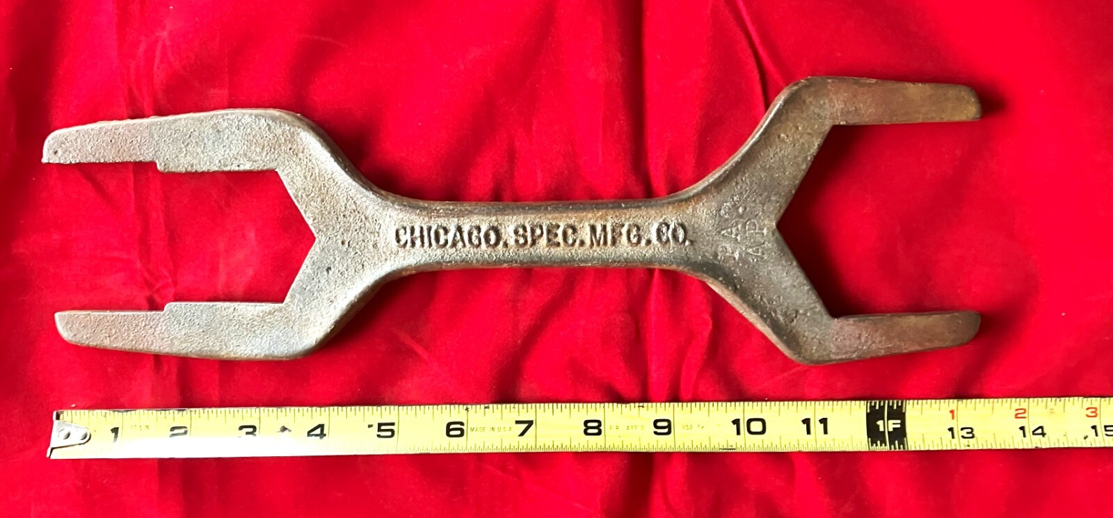 VINTAGE 13 INCH  3-IN-1 SPUD WRENCH, CHICAGO SPECIALTY MFG. CO. (LOT T2)