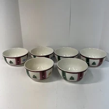 Pfaltzgraff Snow Bear Cereal Soup Bowls Holiday Christmas Set of 8 Red Green