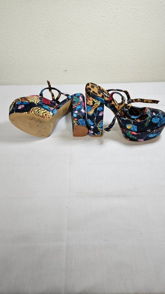 Women's used Iron Fist blue floral platform shoe size 5 US, 36 EU - Image 4 of 4
