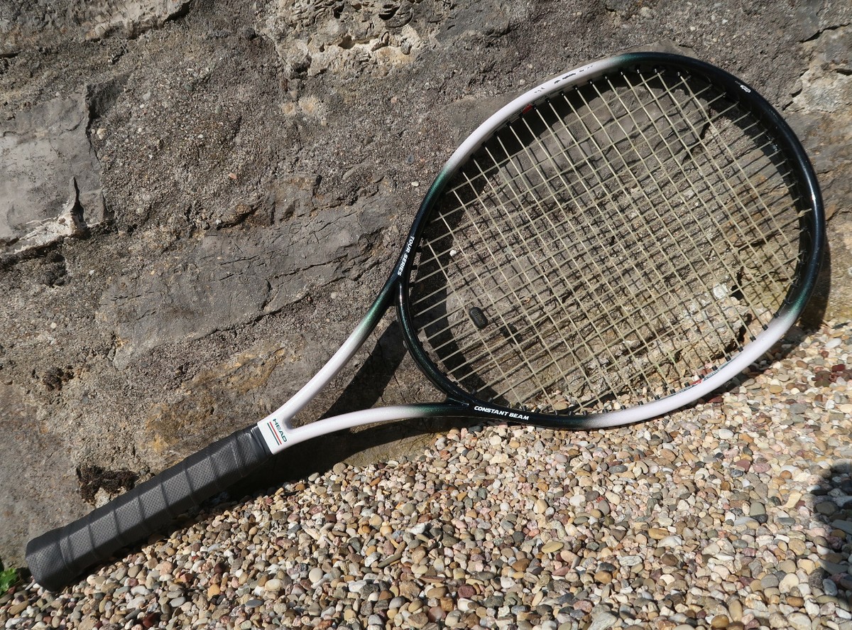 Raqueta De Tenis Head Tour Pro, Con Cuerdas, Funda Protectora De Color Verde Lima Tamano L3