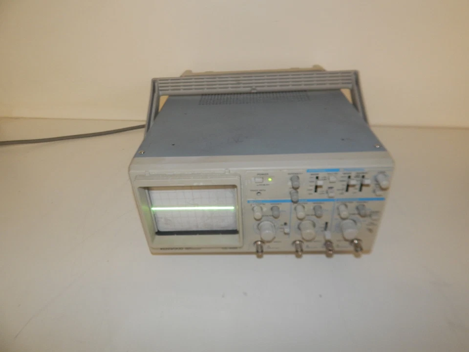 Osciloscopio Kenwood CS-4125 20 MHz (IWJ39) Foto 3 de 4