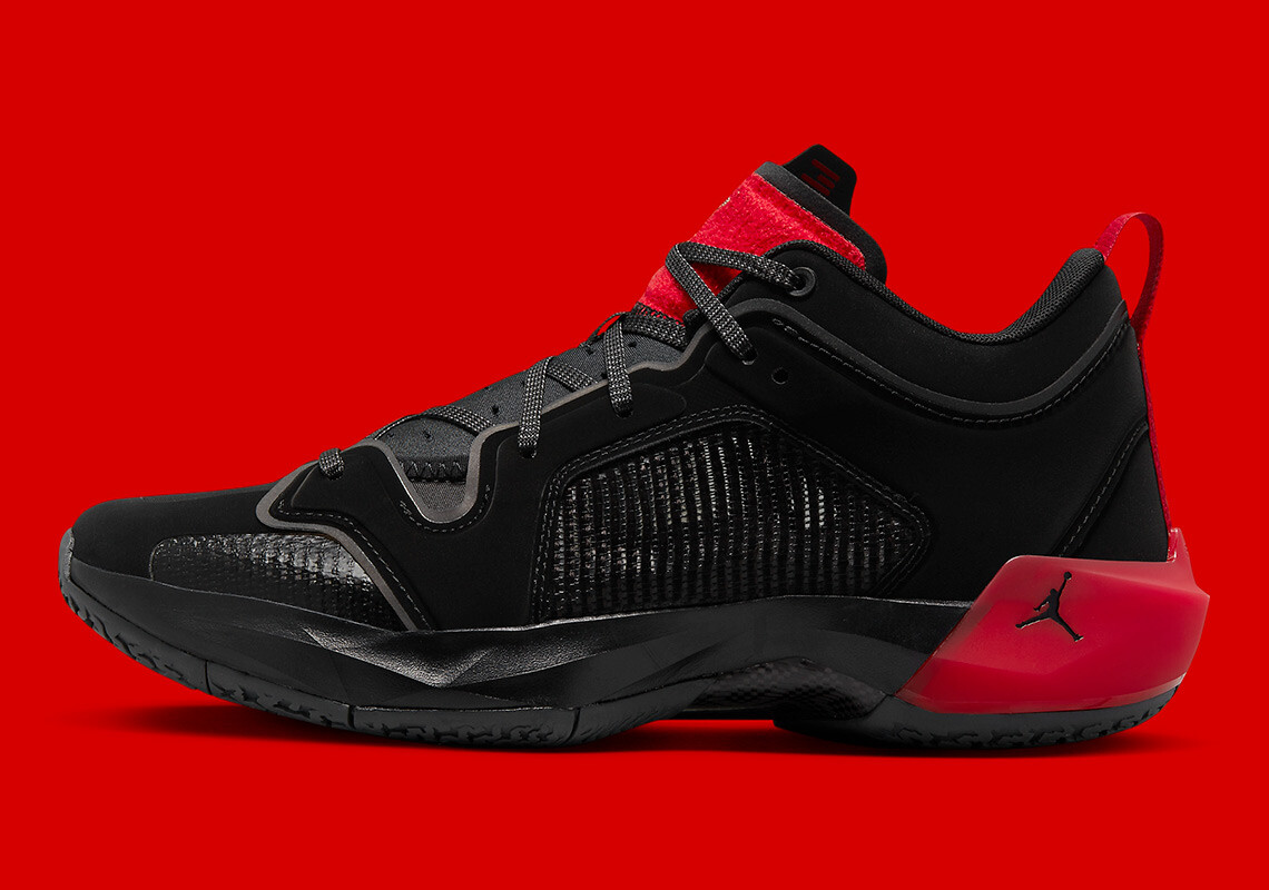 Мужские кроссовки Nike Air Jordan XXXVII 37 с низкой посадкой, черные, университетские, красные, DQ4122-007 sz 14