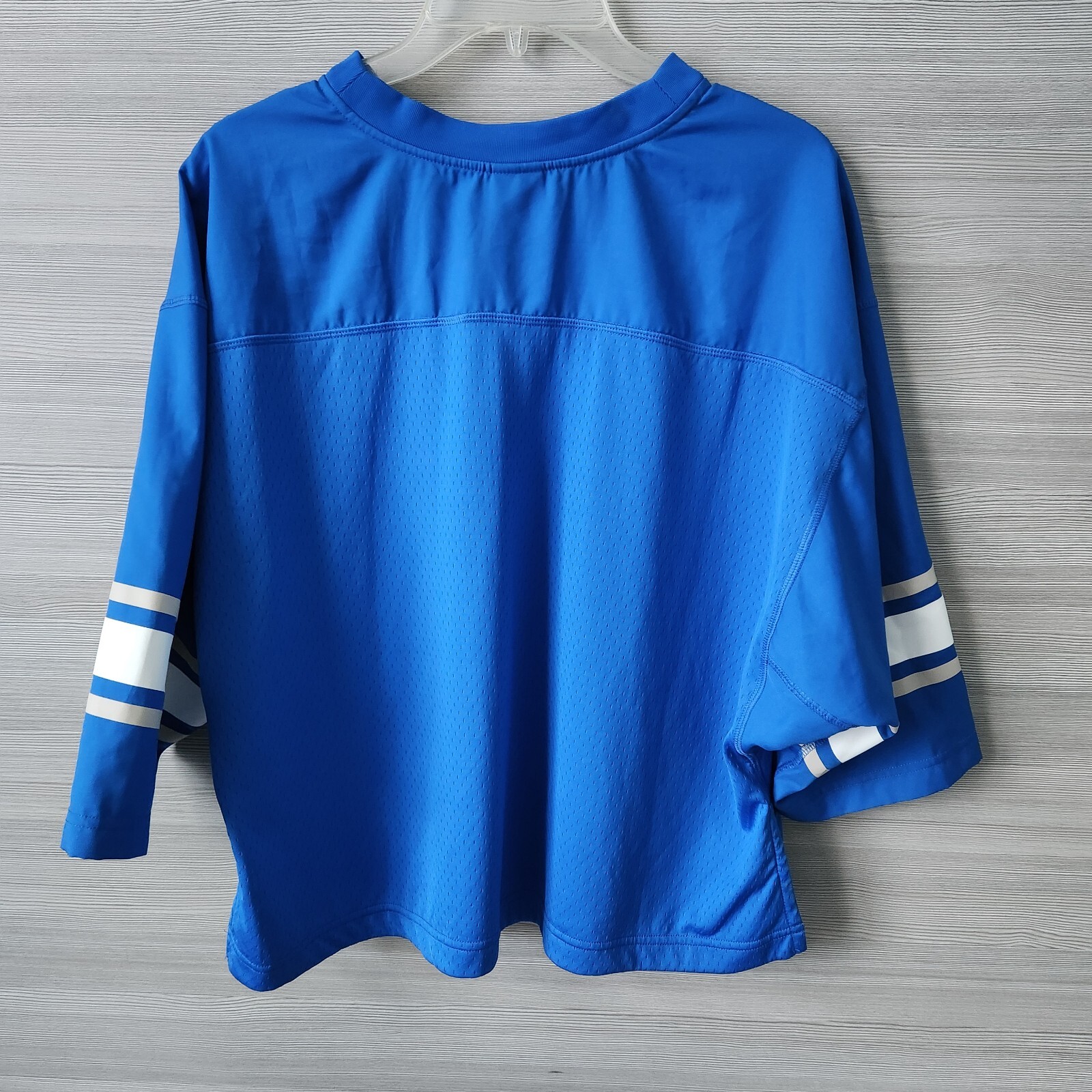 Nike Lab Top Womens Collection Tee Hyper Cobalt Blue Crop V Neck Pullover Size L image 4