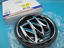 Oem 2014-2017 Buick Regal Front Grille Emblem Chrome Tri Shield Logo Gm 22867563