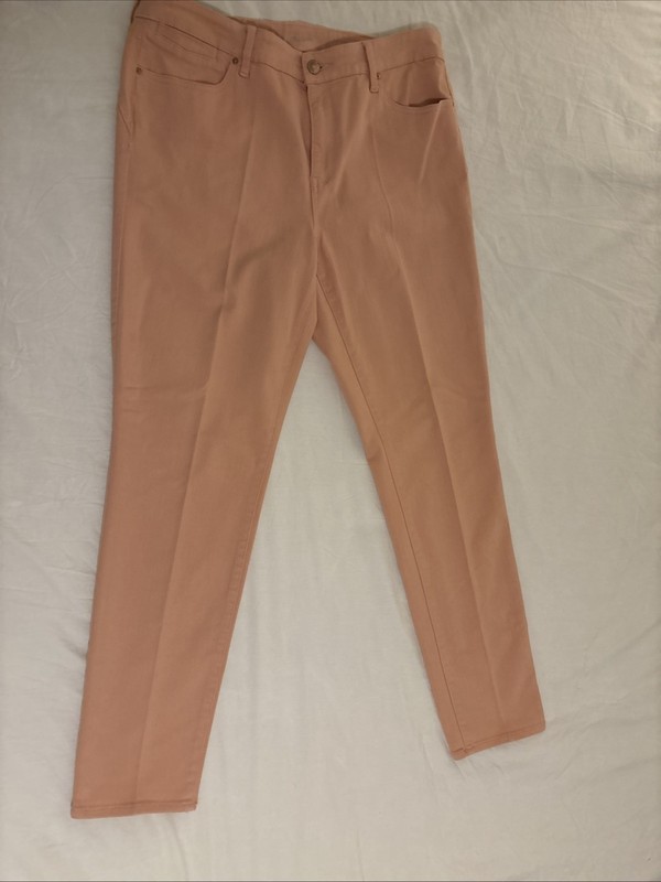 Chico's The Platinum Jegging Women's L 2.5 Skinny Ankle Jean Blush Pink Stretch