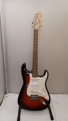 (SQUIER) ST Used Poplar body Maple neck Laurel fingerboard Sunburst w/Soft case