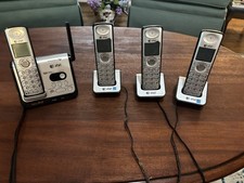 AT T CL82309 Cordless Answering System Caller ID/Waiting 4 Handsets Tested