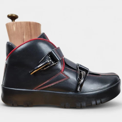 Bottes plates vintage Prada rayures rouges noires homme 9 (US 10) fabriquées en Italie