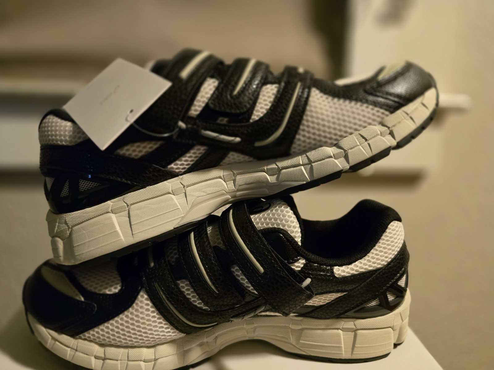 Asics x HAL STUDIOS Gel-Kayano 20 Bone 1203A499-250 Size 8.5 men’s or 10w NEW thumbnail 2