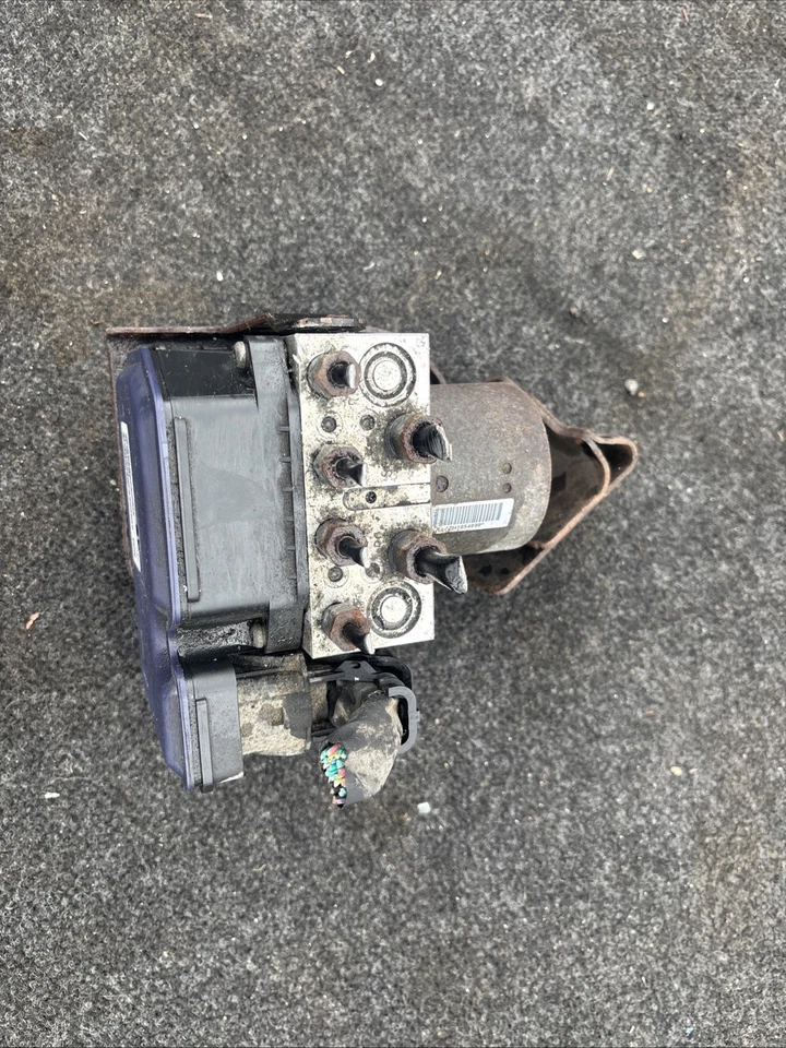 Sistema de frenos antibloqueo unidad ABS compatible con 14-15 GRAND CHEROKEE P68241676AB 68241676AB Foto 2 de 4