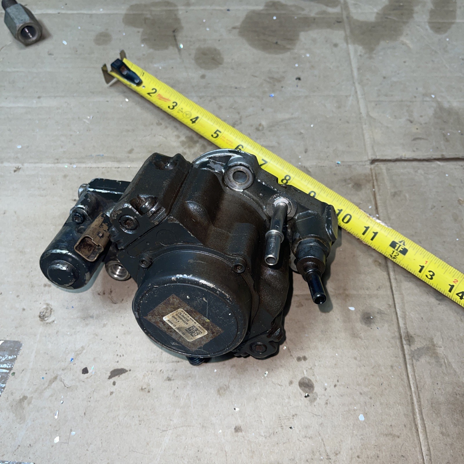 Delphi 28526888 High Pressure Diesel Fuel Pump Bobcat Doosan D18 D24