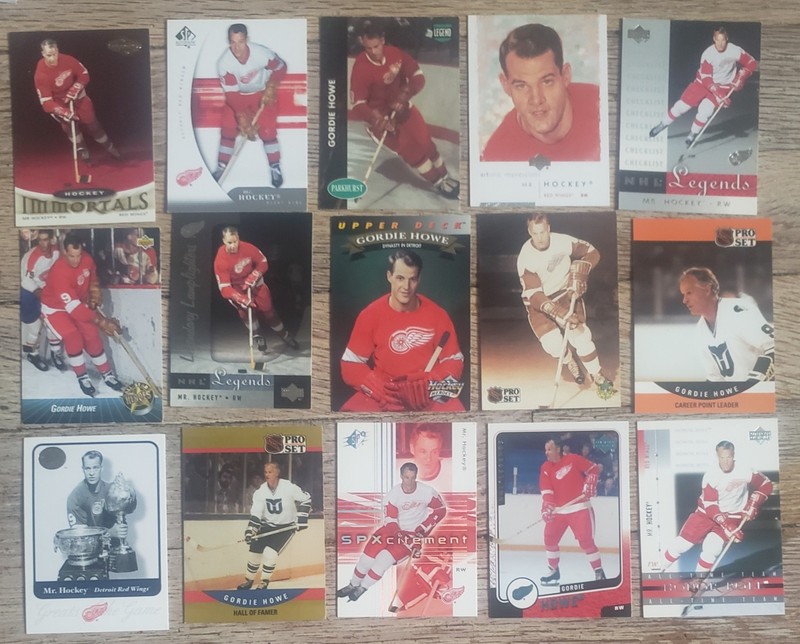Gordie Howe 15 Different Hockey Card Lot-Detroit Red Wings Hall of Famer