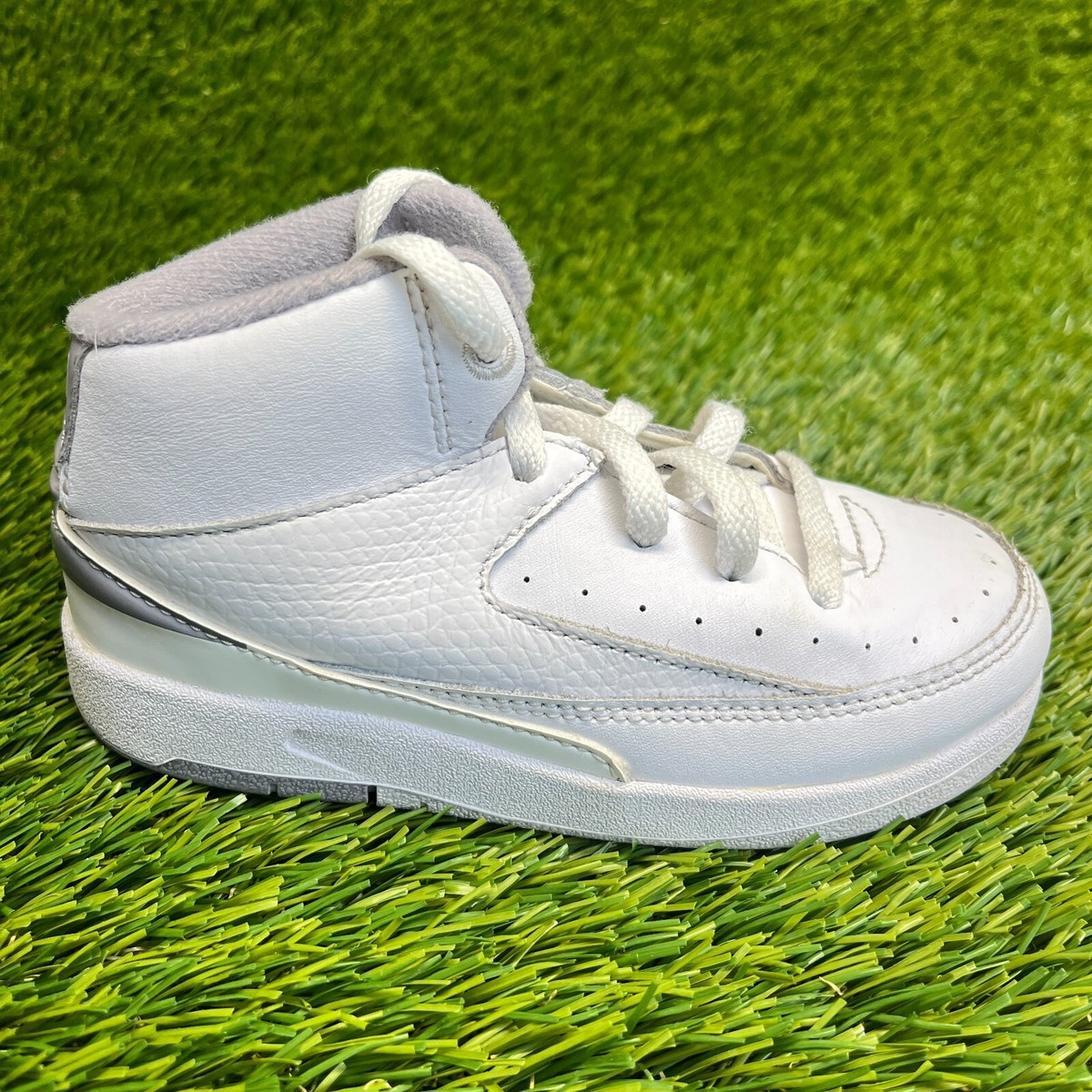 Nike Air Jordan Retro Boys Size 9C White Gray Athletic Leather Shoes  Sneakers