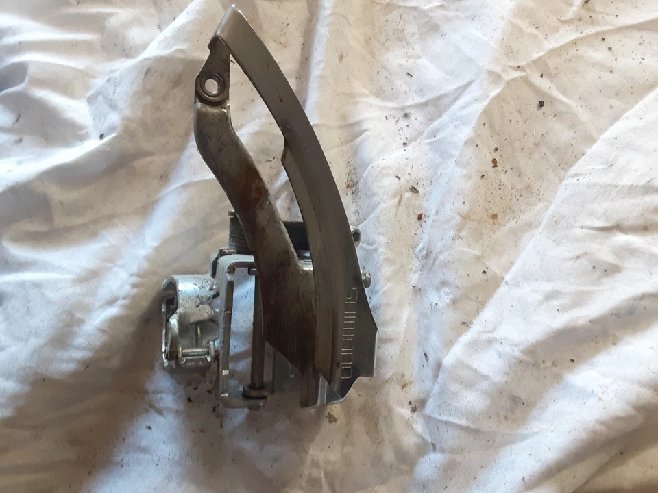 Desviador delantero vintage Shimano FD-TY22-GS - 3x - Doble tracción - Oscilación superior - MTB Foto 2 de 3