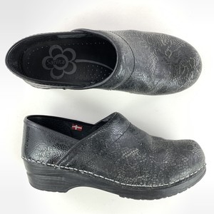 sanita women's professional cabrio clog