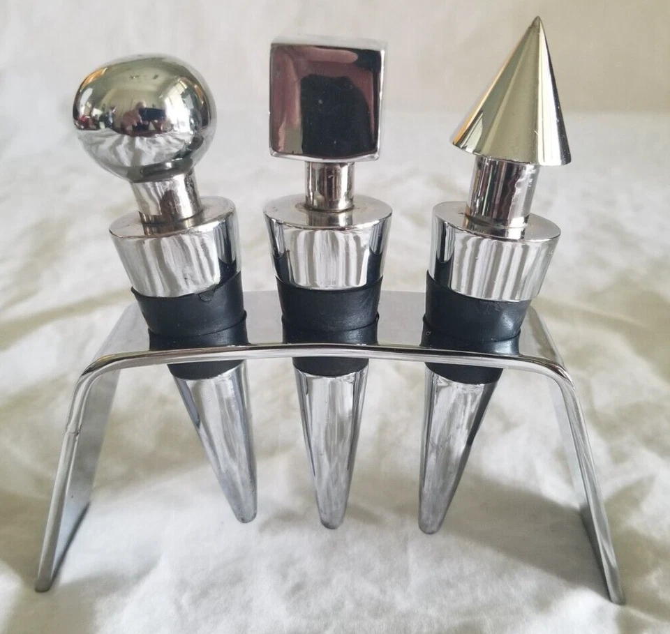 Juego de 3 tapones de vino modernos de metal cromado (bola, cuadrado, cubo) con soporte Foto 4 de 4
