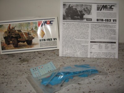 MAC Distribution BTR-152 V1 Model Kit 1:72 MIB 