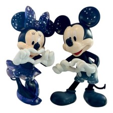 Mickey and Minnie mouse “Finger Heart” - 5” Vinyl figurines / Cake Topper